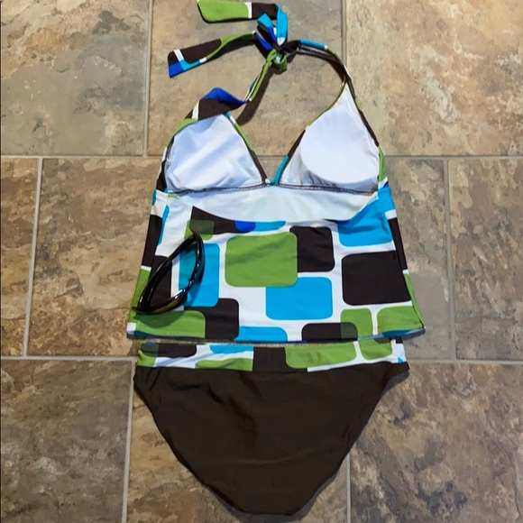 Tankini swimsuit top and sunglasses size small - Picture 2 of 6